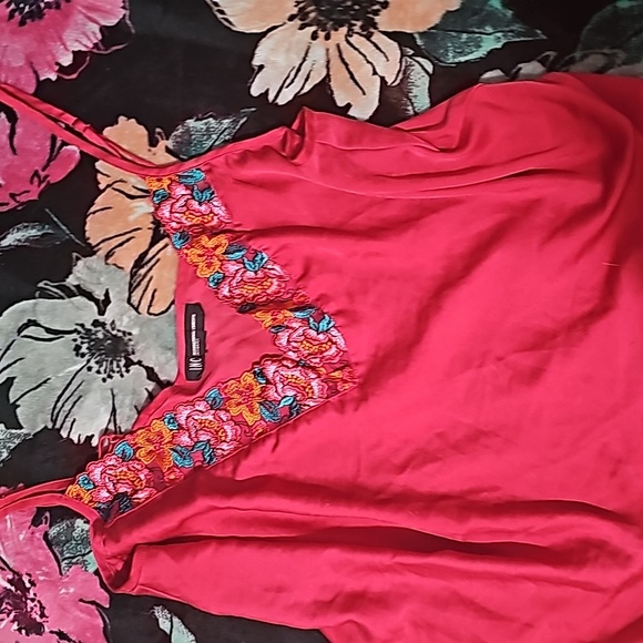 Size XL INC is the brand, and I am so sad to let this go! - Picture 7 of 7